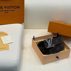 LV Logo Belt 004 2 a703eb02 result