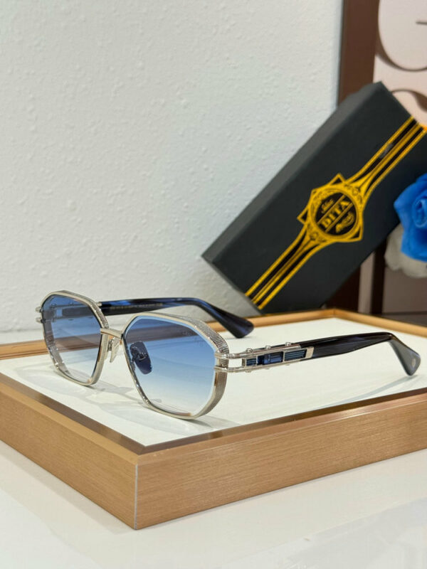 Fashion Sunglasses for Men and Women DTS473 LXN-ELO 605160000 Fashion Sunglasses for Men and Women DTS473 LXN-ELO 605160000