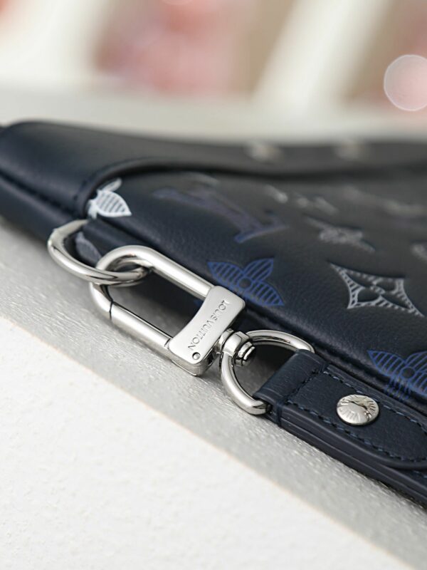 LV Pochette Voyage MM Monogram Ink Navy Blue Clutch Bag 28913 LV Pochette Voyage MM Monogram Ink Navy Blue Clutch Bag 28913