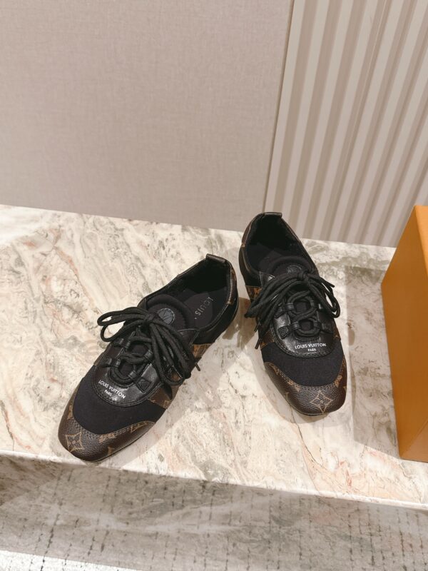 Modern Street Style Shoes L3387 Modern Street Style Shoes L3387