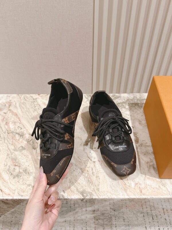 Modern Street Style Shoes L3387 Modern Street Style Shoes L3387