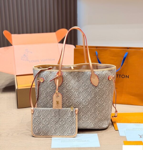 LV Pre-Fall Neverfull MM LV266105 LV Pre-Fall Neverfull MM LV266105