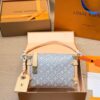 LV Pre-Fall Side Trunk MM LV266108