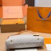 LV Pre-Fall Carryall East-West LV266109 LV Pre-Fall Carryall East-West LV266109