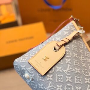 LV Pre-Fall Carryall East-West LV266109 7 6adf2755