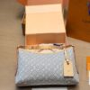 LV Pre-Fall Carryall East-West LV266109 LV Pre-Fall Carryall East-West LV266109