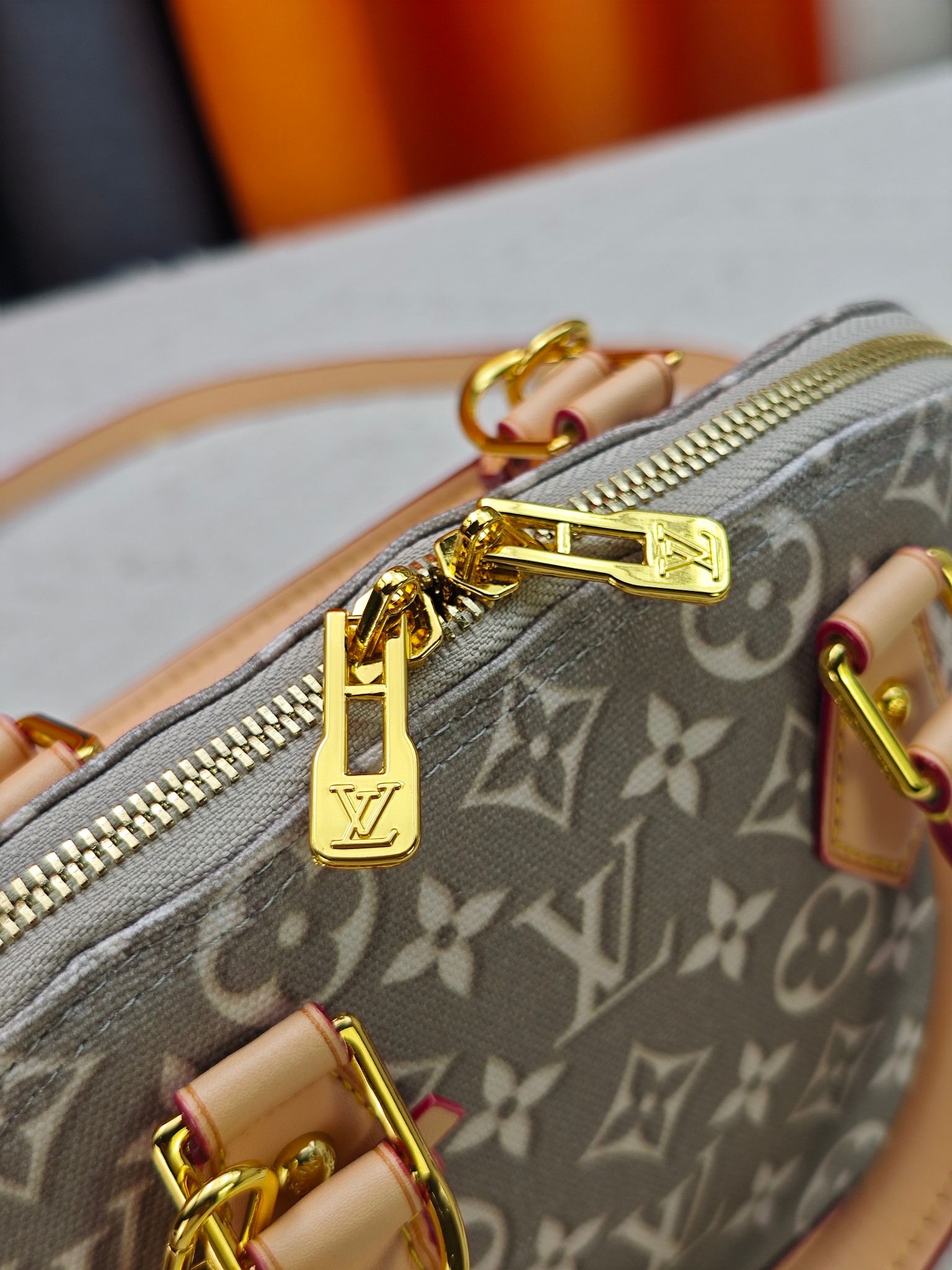 LV Pre-Fall Alma BB M53152 LV Pre-Fall Alma BB M53152