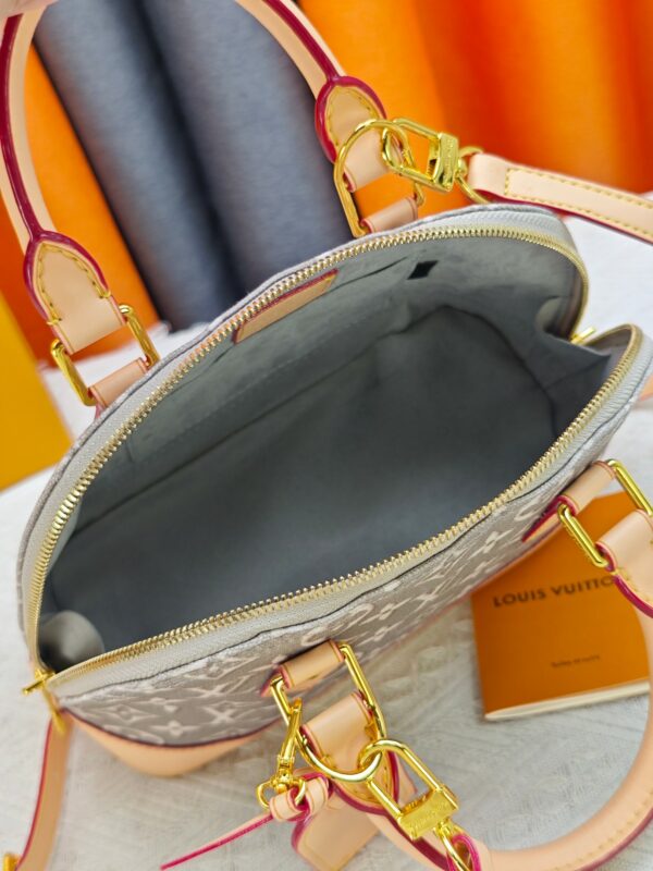 LV Pre-Fall Alma BB M53152