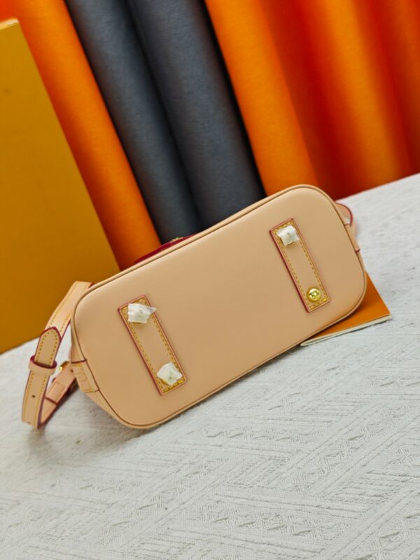 LV Pre-Fall Alma BB M53152