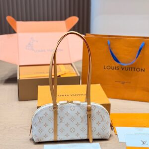 LV Pre-Fall Squire East West LV266104 2 2bb60ac2