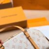 LV Pre-Fall Squire East West LV266104