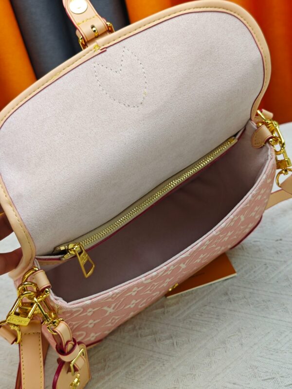 LV Pre-Fall Diane PM M45985