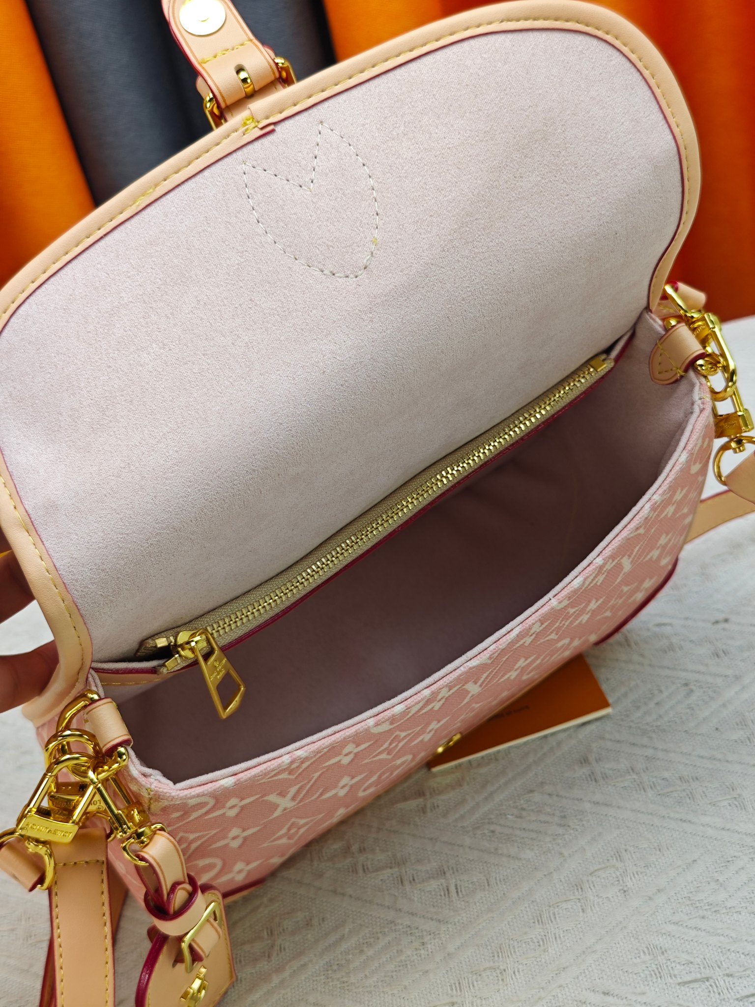 LV Pre-Fall Diane PM M45985 LV Pre-Fall Diane PM M45985