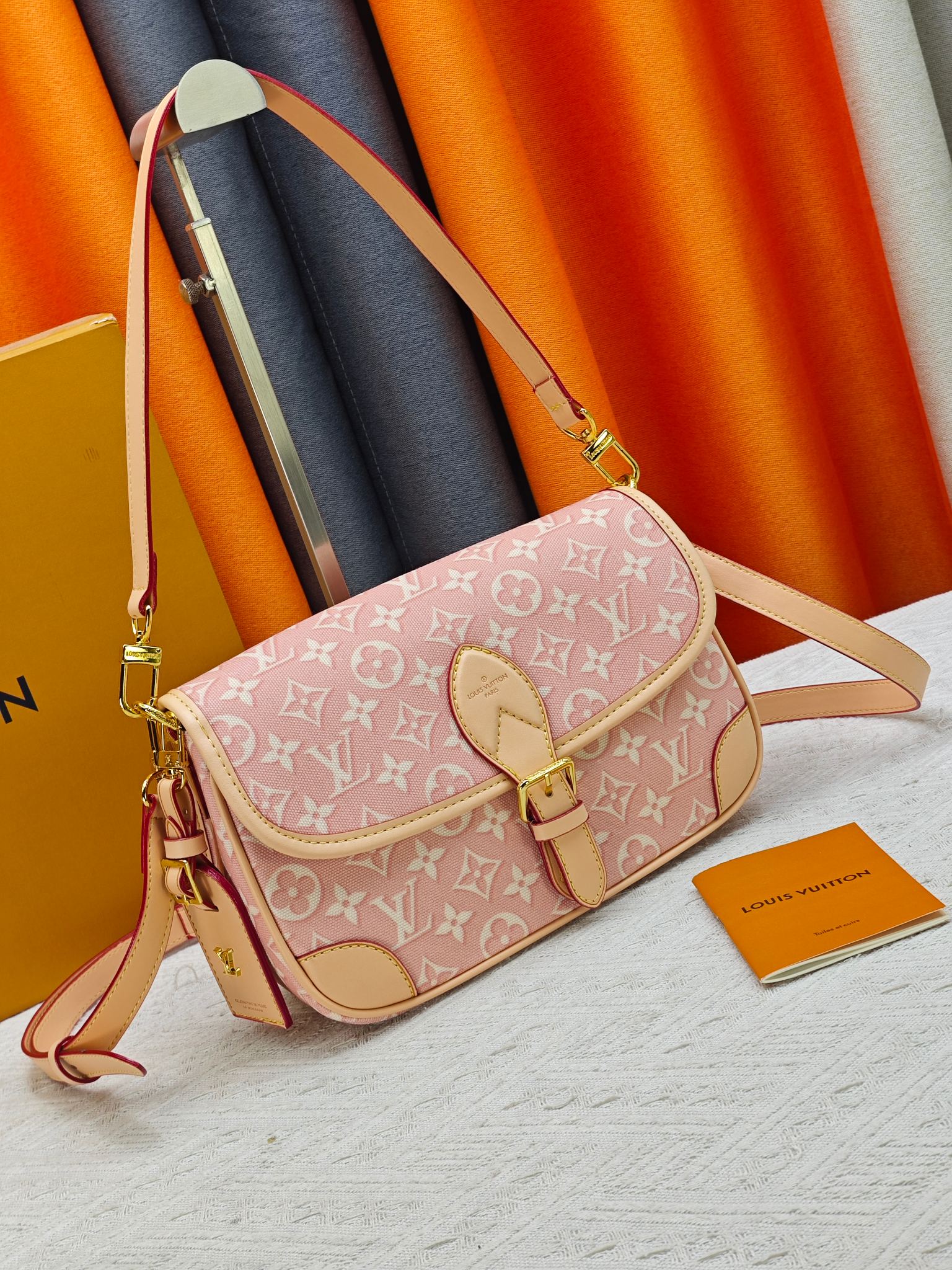 LV Pre-Fall Diane PM M45985 LV Pre-Fall Diane PM M45985