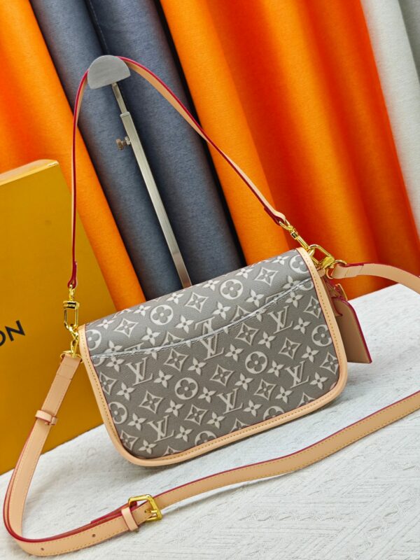 LV Pre-Fall Diane PM M45985