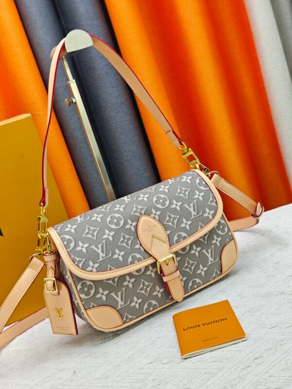 LV Pre-Fall Diane PM M45985