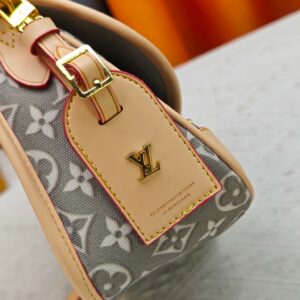 LV Pre-Fall Diane PM M45985 18 eb369a61
