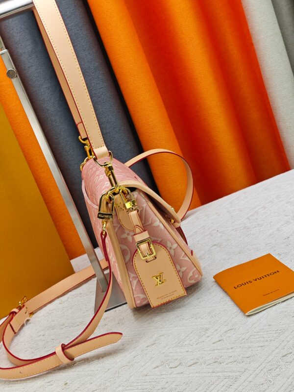 LV Pre-Fall Diane PM M45985