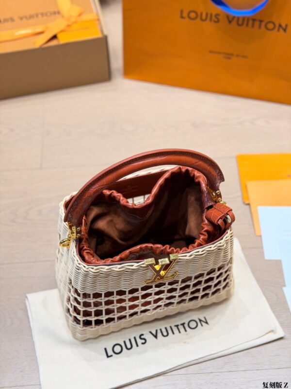 Stylish Fashion Carry LV Handbag LV266103 Stylish Fashion Carry LV Handbag LV266103