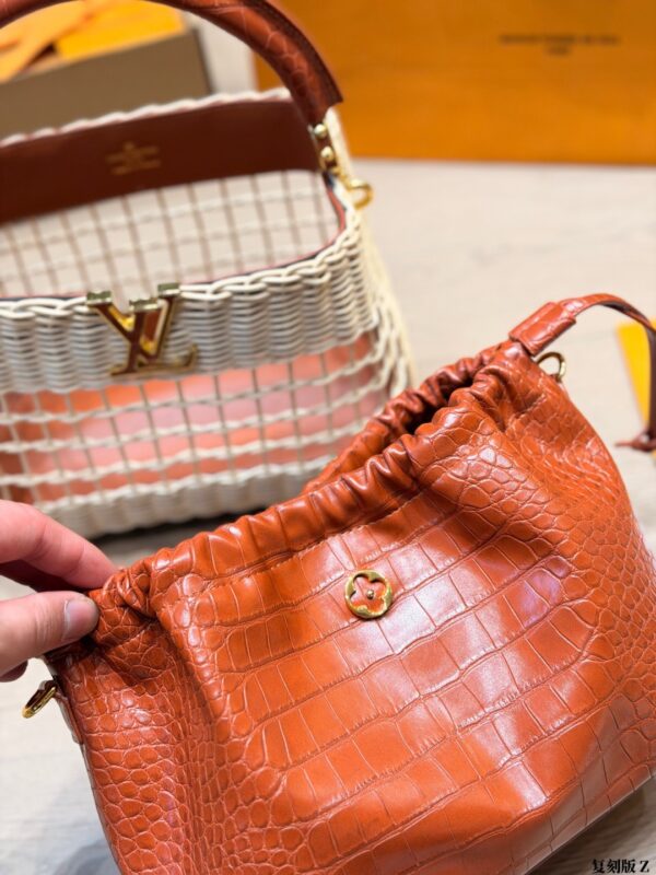 Stylish Fashion Carry LV Handbag LV266103 Stylish Fashion Carry LV Handbag LV266103