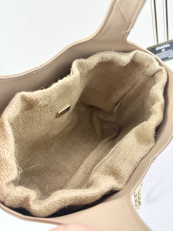 New Fashion CN Handbag 6132-091