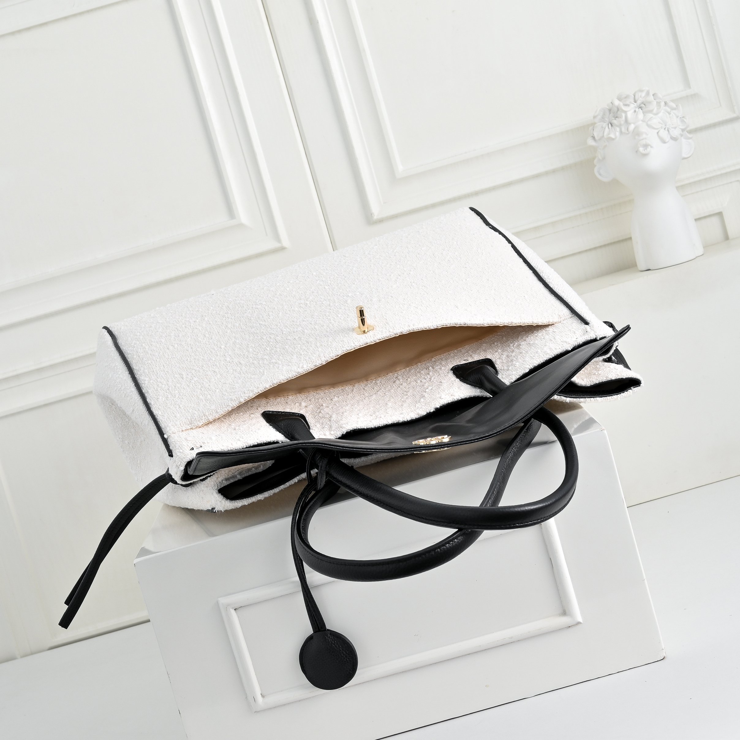 New Fashion CN Handbag 6289-062 New Fashion CN Handbag 6289-062
