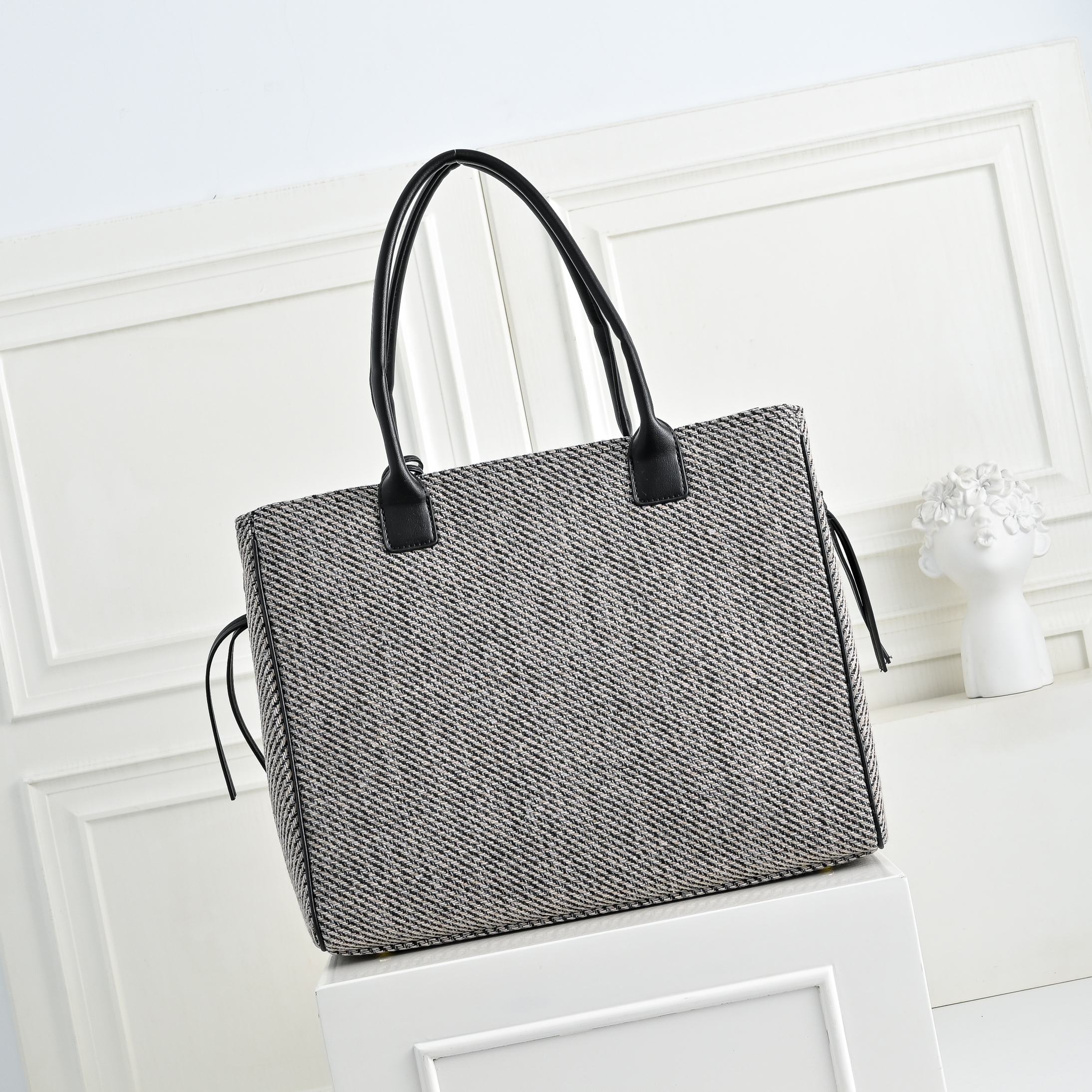 New Fashion CN Handbag 6289-062 New Fashion CN Handbag 6289-062