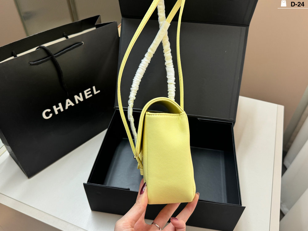 CN Shiny Caviar Mini Preppy Coco Shoulder Bag C4109 CN Shiny Caviar Mini Preppy Coco Shoulder Bag C4109