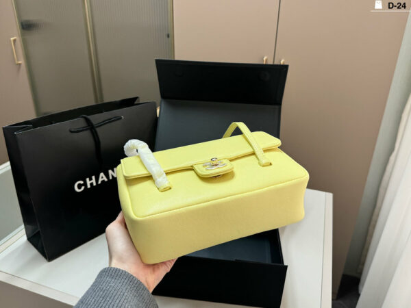 CN Shiny Caviar Mini Preppy Coco Shoulder Bag C4109 CN Shiny Caviar Mini Preppy Coco Shoulder Bag C4109
