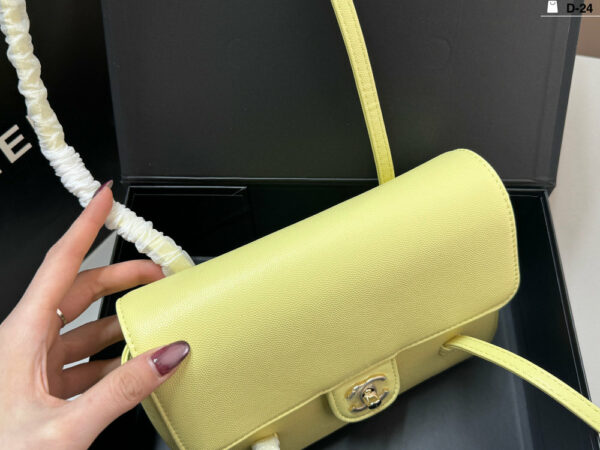 CN Shiny Caviar Mini Preppy Coco Shoulder Bag C4109 CN Shiny Caviar Mini Preppy Coco Shoulder Bag C4109