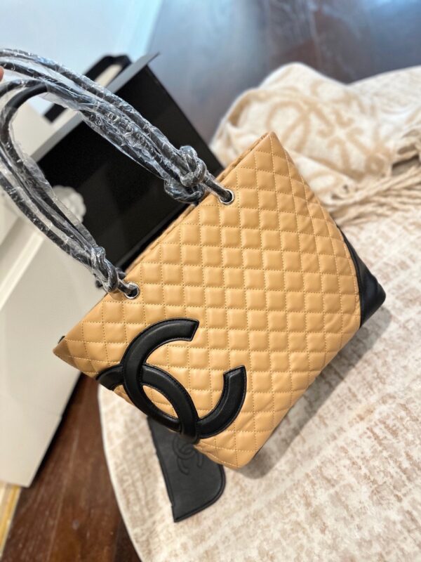 Stylish Fashion Carry Bag CC26186 Stylish Fashion Carry Bag CC26186