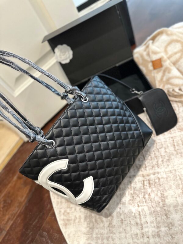 Stylish Fashion Carry Bag CC26186 Stylish Fashion Carry Bag CC26186