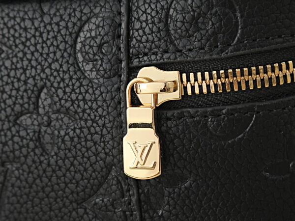 Chic Charm LV Handbag M47125