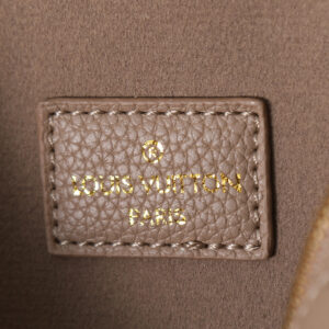 Chic Charm LV Handbag M47125 8 6da849e1