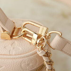Chic Charm LV Handbag M47125 16 b48ca0e5