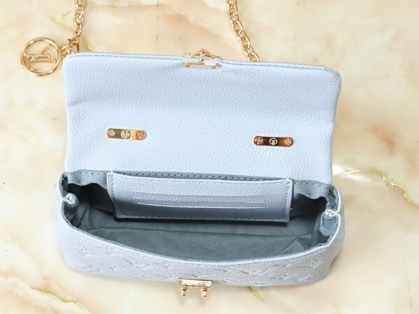 Chic Charm LV Handbag M27034/M25596/061 Chic Charm LV Handbag M27034/M25596/061