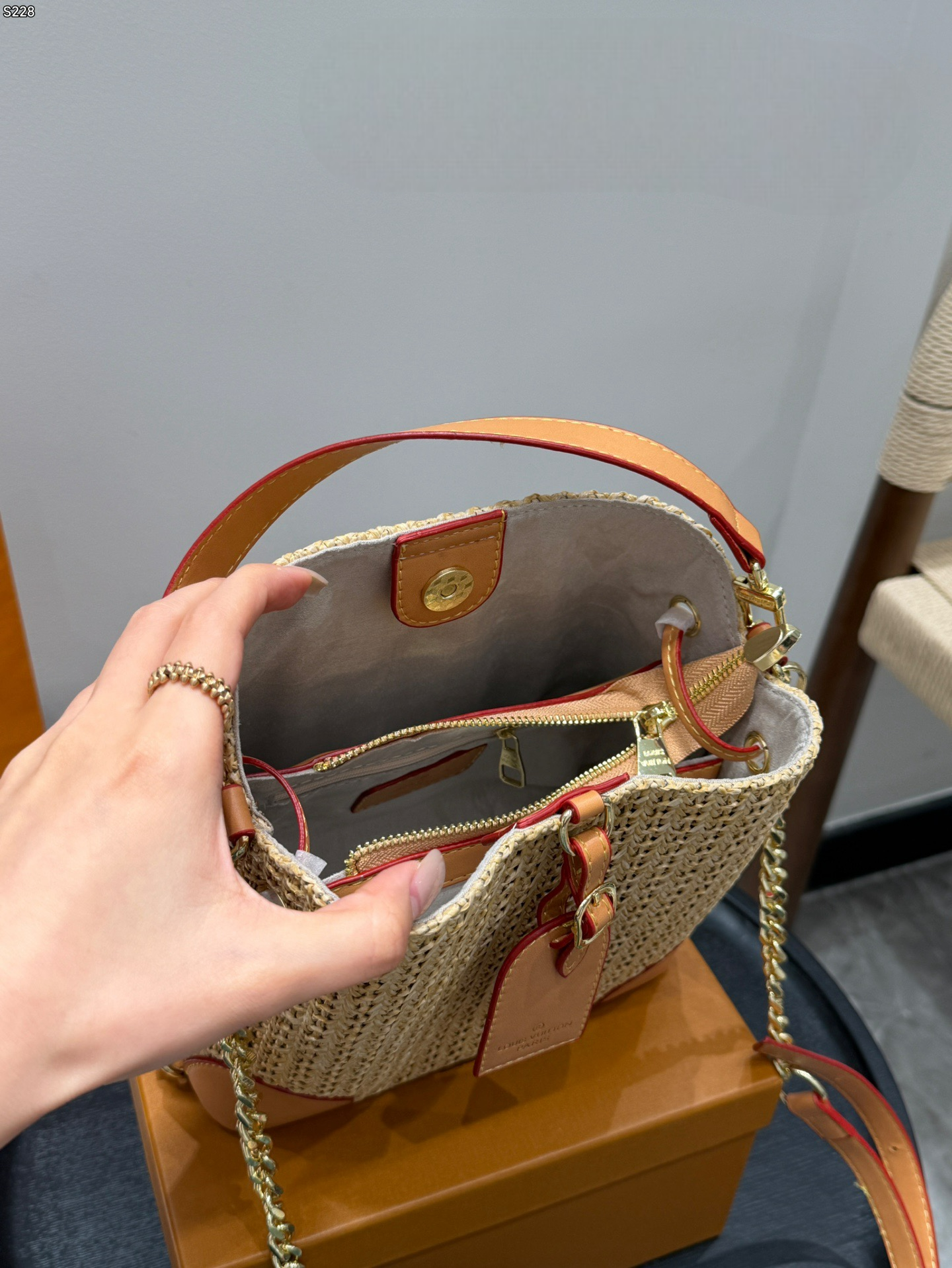 Stylish Fashion Carry LV Handbag LV266717 Stylish Fashion Carry LV Handbag LV266717