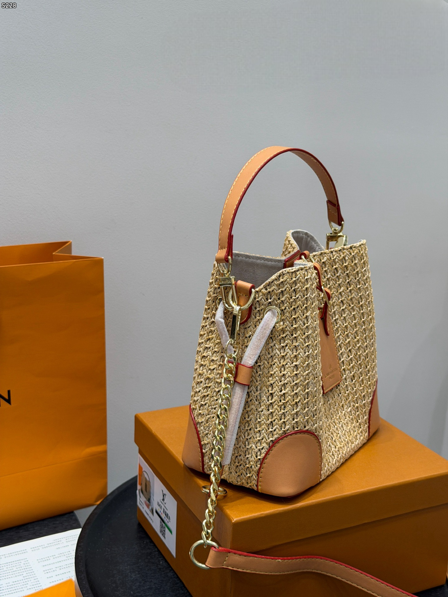 Stylish Fashion Carry LV Handbag LV266717 Stylish Fashion Carry LV Handbag LV266717