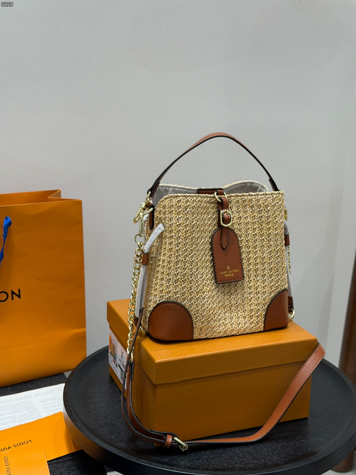 Stylish Fashion Carry LV Handbag LV266717 Stylish Fashion Carry LV Handbag LV266717