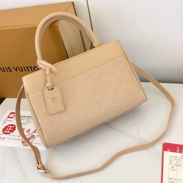 LV Avenue PM Monogram Empreinte Bag M25577 BC LV Avenue PM Monogram Empreinte Bag M25577 BC