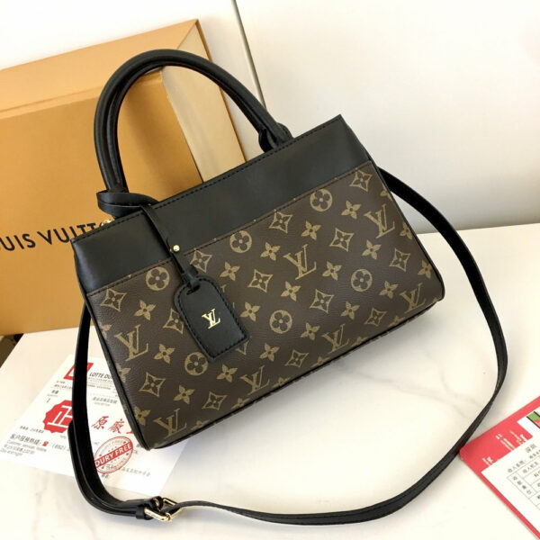 LV Avenue PM Monogram Empreinte Bag M25577 BC LV Avenue PM Monogram Empreinte Bag M25577 BC