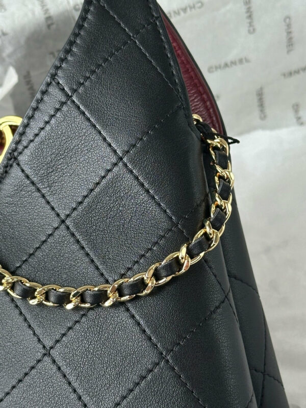 CN 25 Small Quilted Leather Shopping Bag AS6392 QA CN 25 Small Quilted Leather Shopping Bag AS6392 QA