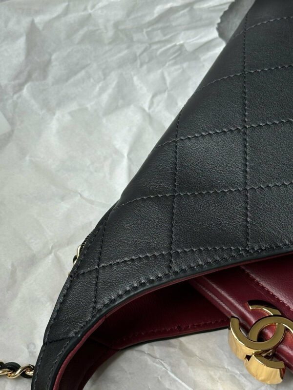 CN 25 Small Quilted Leather Shopping Bag AS6392 QA CN 25 Small Quilted Leather Shopping Bag AS6392 QA
