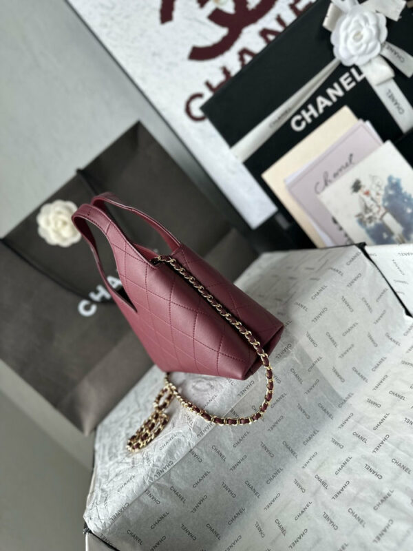 CN 25 Small Quilted Leather Shopping Bag AS6392 QA CN 25 Small Quilted Leather Shopping Bag AS6392 QA