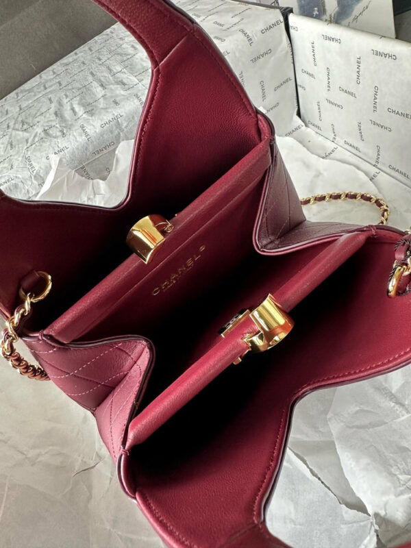 CN 25 Small Quilted Leather Shopping Bag AS6392 QA CN 25 Small Quilted Leather Shopping Bag AS6392 QA