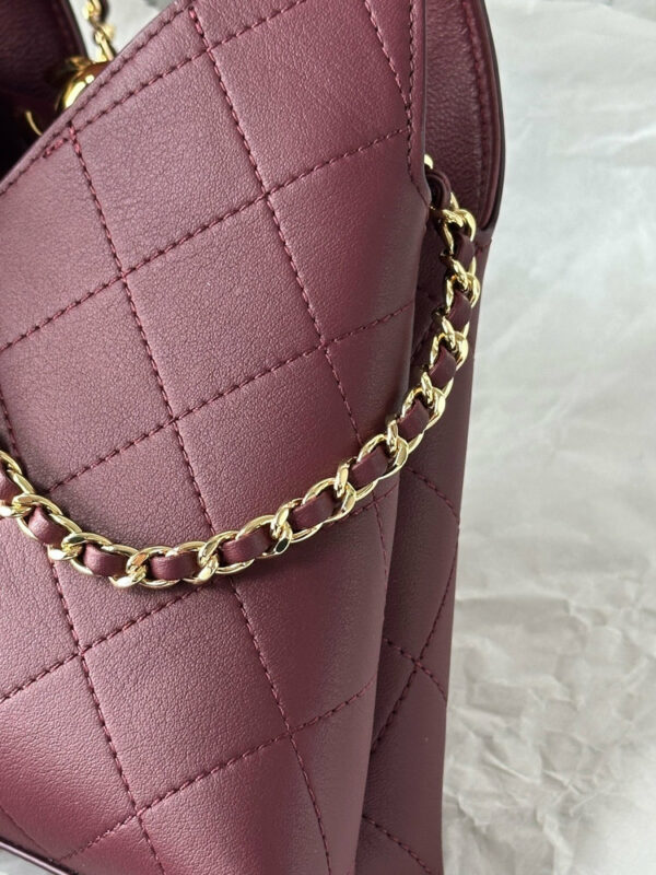 CN 25 Small Quilted Leather Shopping Bag AS6392 QA CN 25 Small Quilted Leather Shopping Bag AS6392 QA
