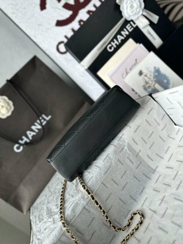 CN 25 Small Quilted Leather Shopping Bag AS6392 QA CN 25 Small Quilted Leather Shopping Bag AS6392 QA