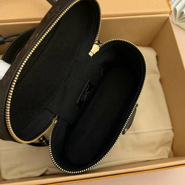 LV Vanity Chain Pouch Bag LV Vanity Chain Pouch Bag