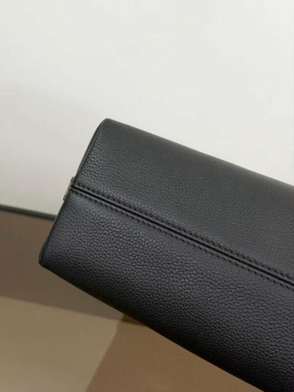 LV Multipass Grained Calfskin Bag LV Multipass Grained Calfskin Bag