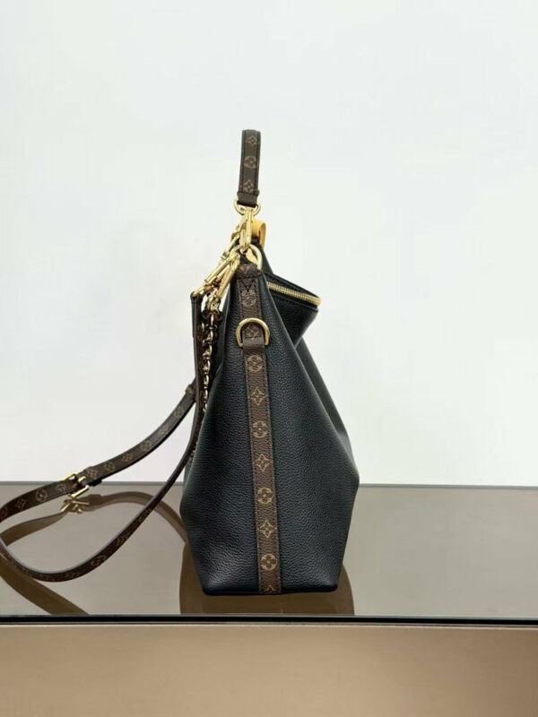 LV Multipass Grained Calfskin Bag LV Multipass Grained Calfskin Bag
